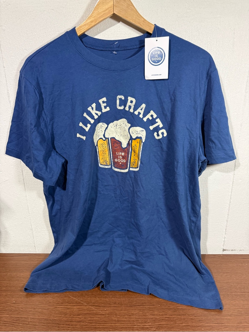 NWT Life Is Good ‘I like crafts’ Men’s Tshirt Size Large